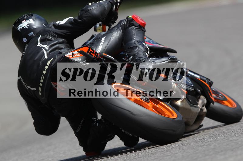 Archiv-2022/23 06.06.2022 PROMAX ADR/Gruppe rot/backside